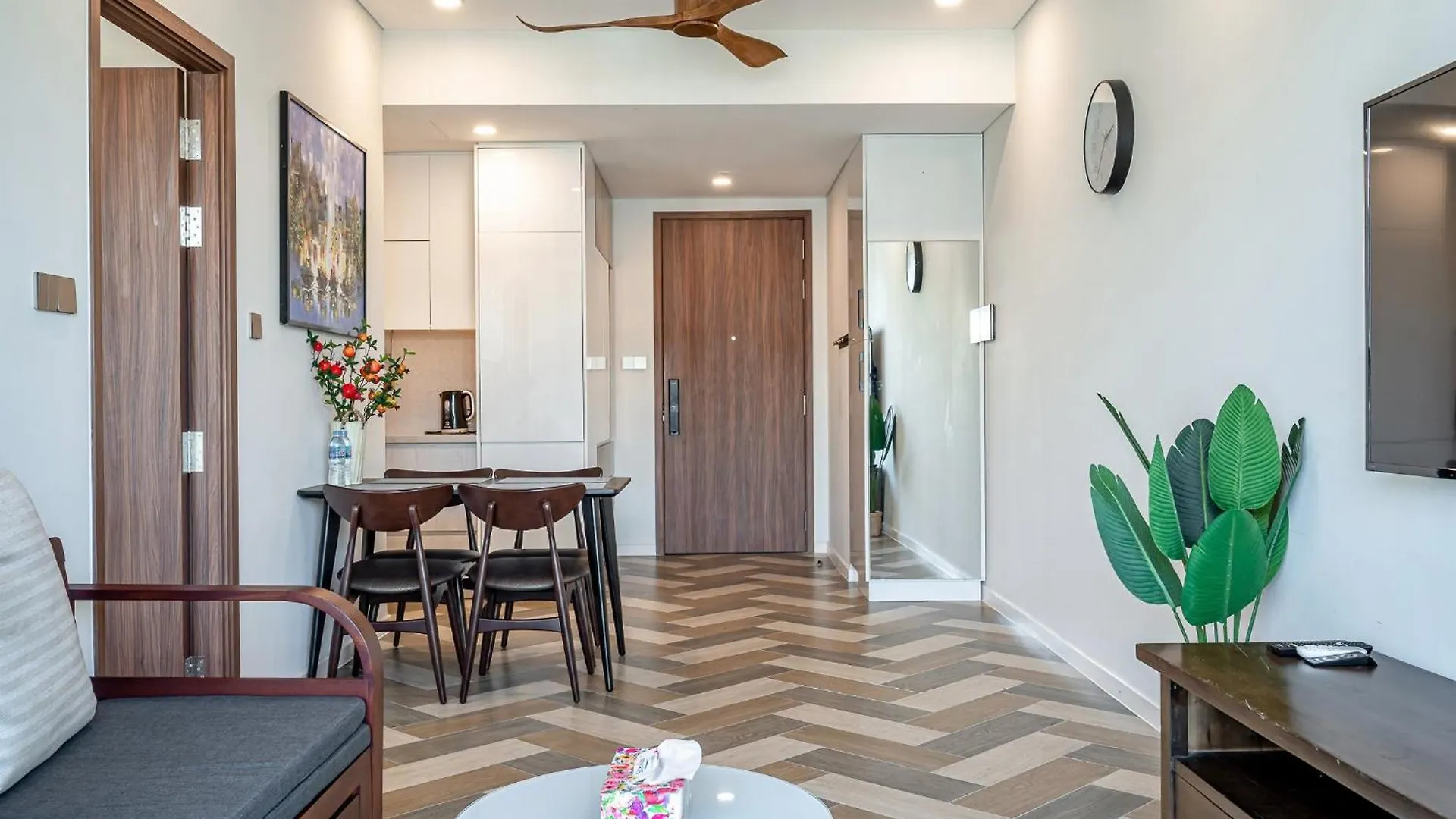 Apartment The Metropole Saigon Residences Ho Chi Minh City