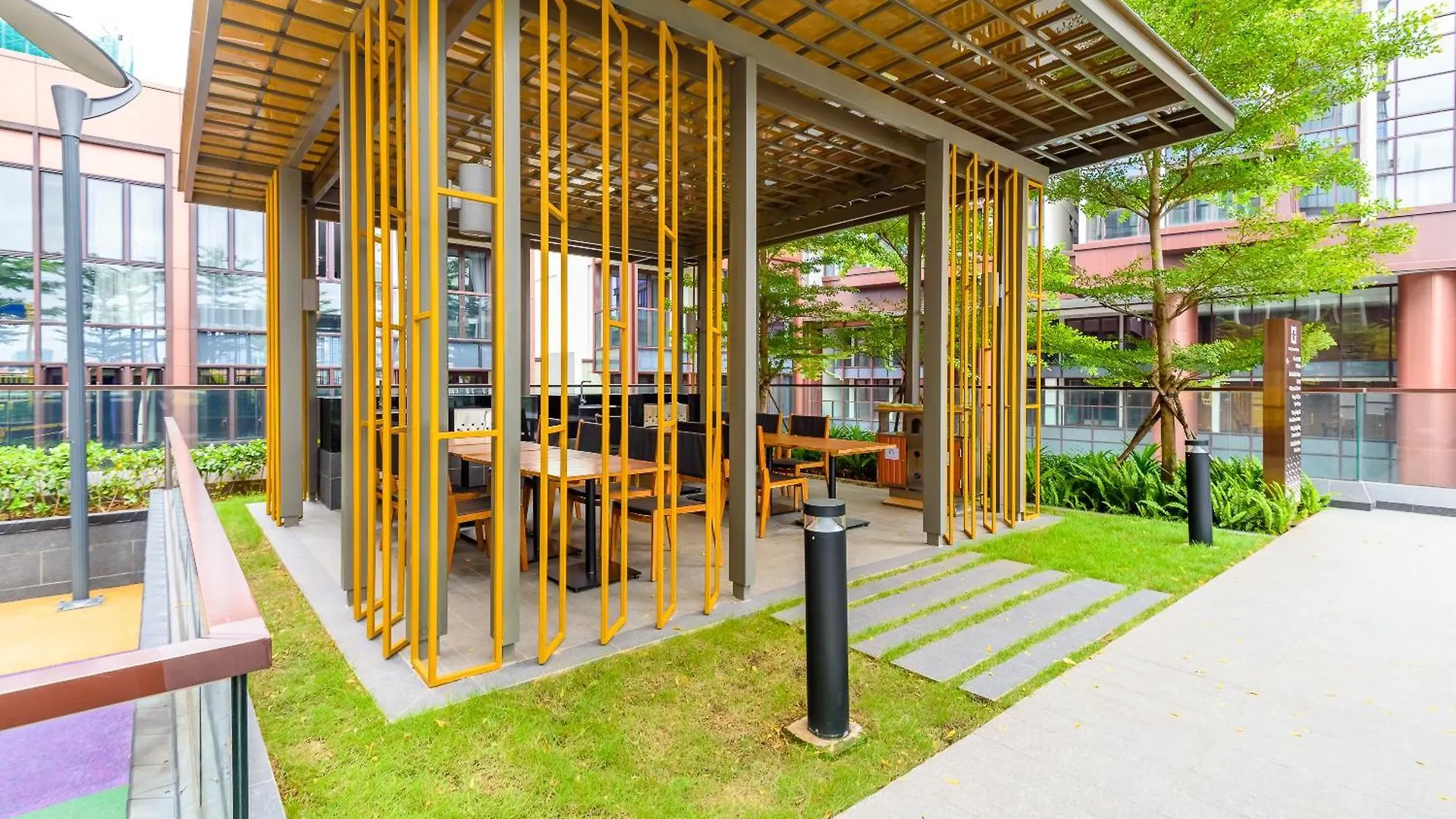 The Metropole Saigon Residences Ho Chi Minh City Apartment