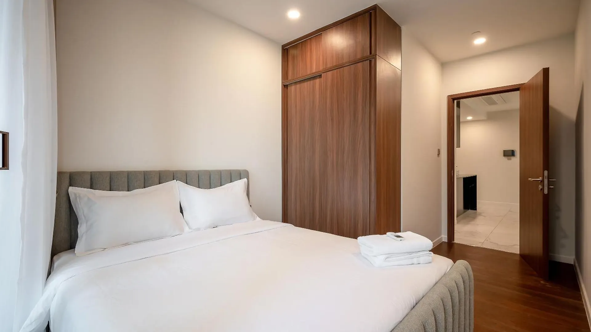 Apartment The Metropole Saigon Residences Ho Chi Minh City